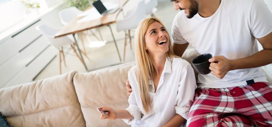 couple-shopping-online-using-tablet